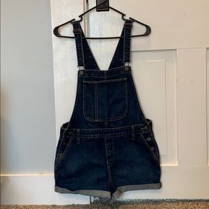 Overall shorts